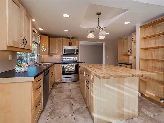 5th image of 2340 Nielsen Ct