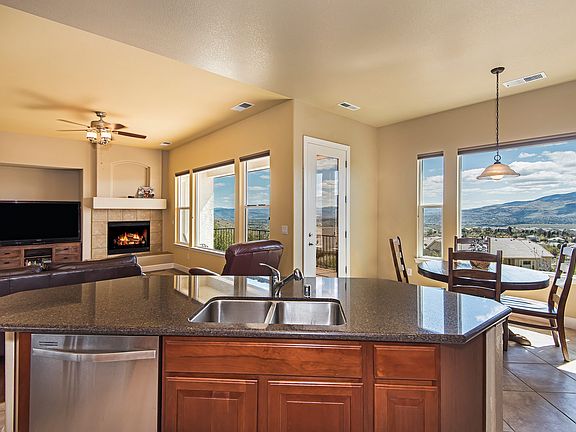3rd image of 5840 Slate Dr