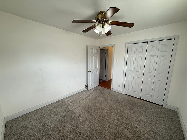 8661 Litzsinger Rd — Photo 11