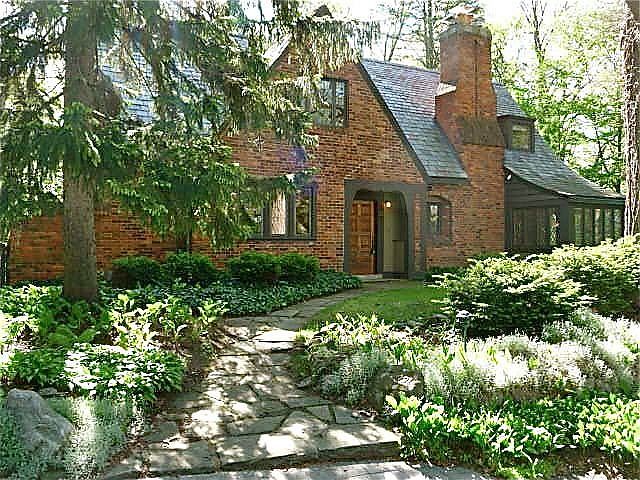 1st image of 321 Juniper Ln