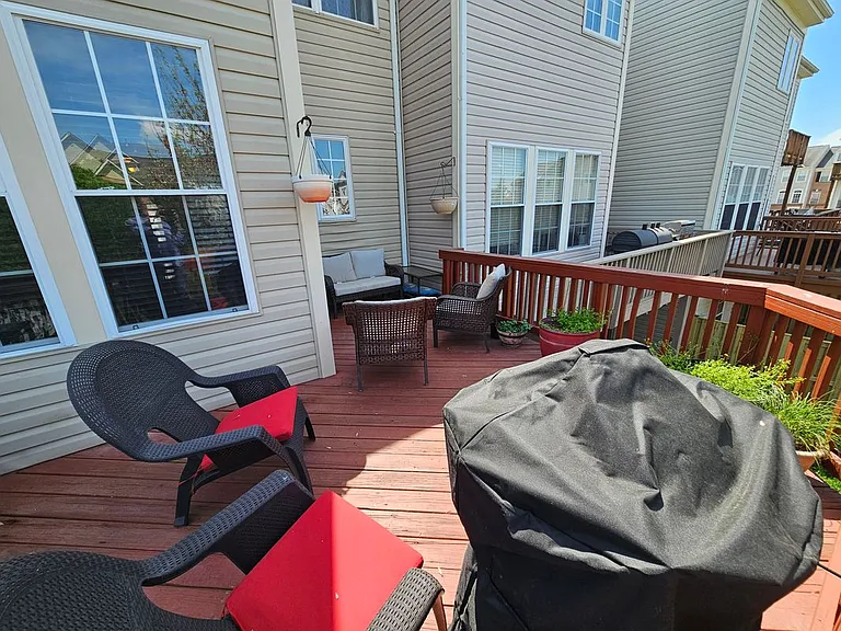 1201 Cambria Ter NE — Photo 35