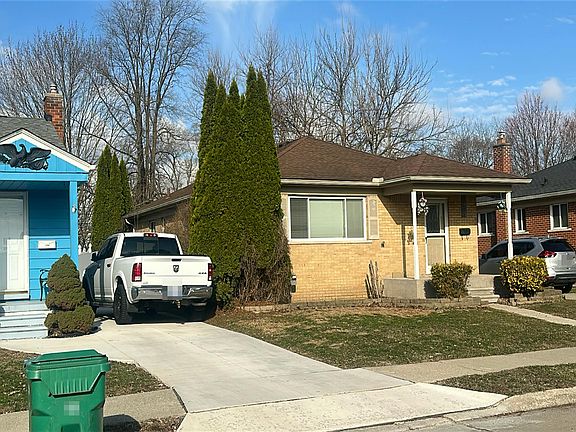 3rd image of 22063 Pleasant Ave