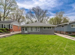39 E Van Buren St, Villa Park, IL