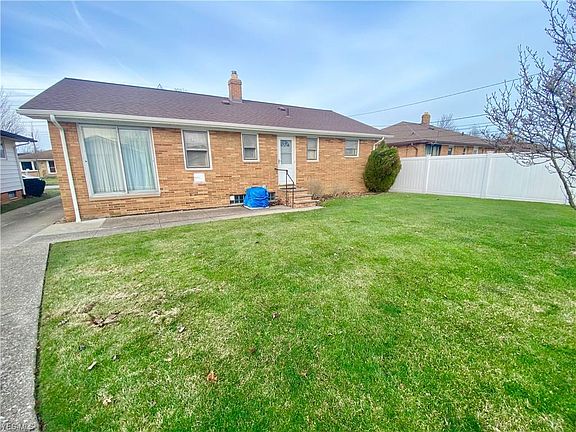 3rd image of 4161 Dawncliff Dr