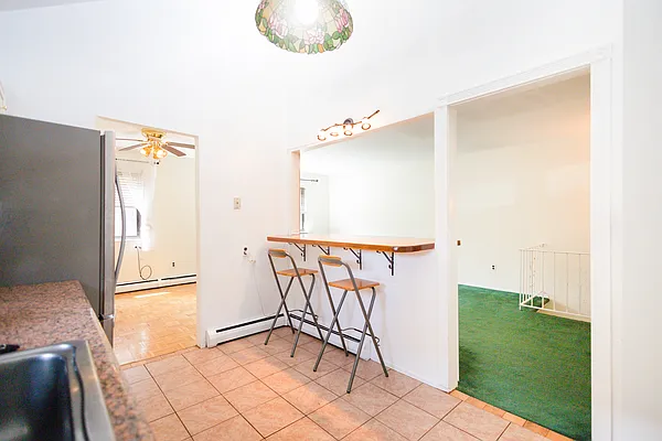 Rented by Remax 1st Choice | media 6