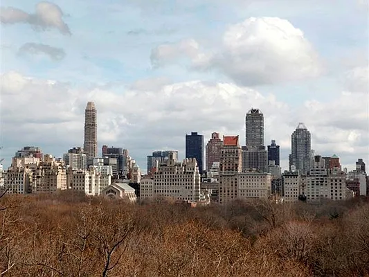 Rented by Sotheby's International Realty | media 39