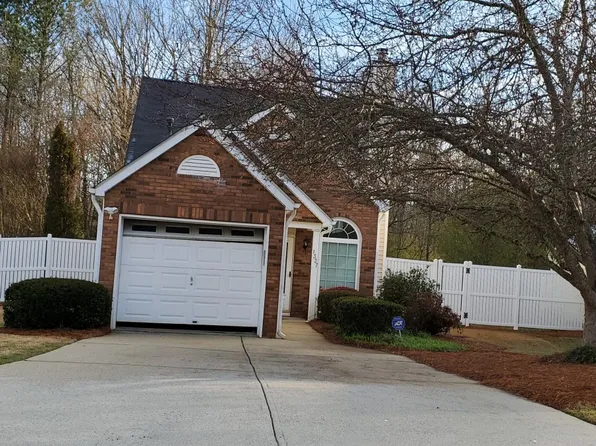 1337 Parkside Club Dr, Lawrenceville, GA 30044