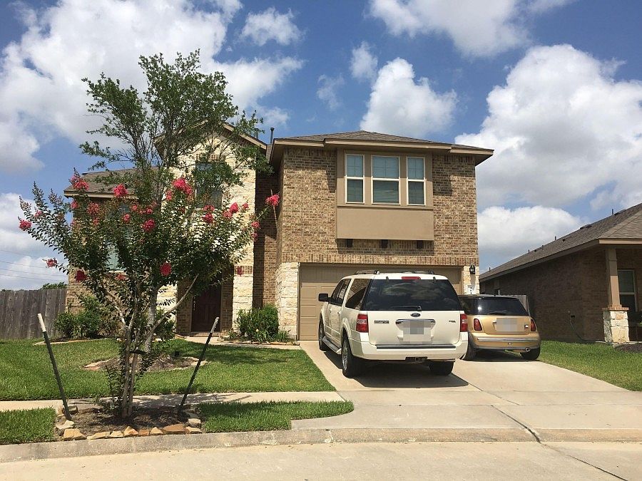 1st image of 4011 Vicenza Ave