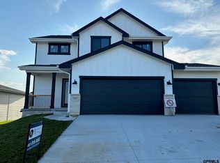 7422 N 176th St, Bennington, NE 68007