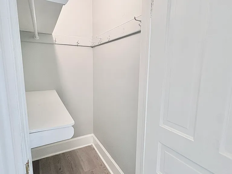 1056 N Central Ave #2 — Photo 11