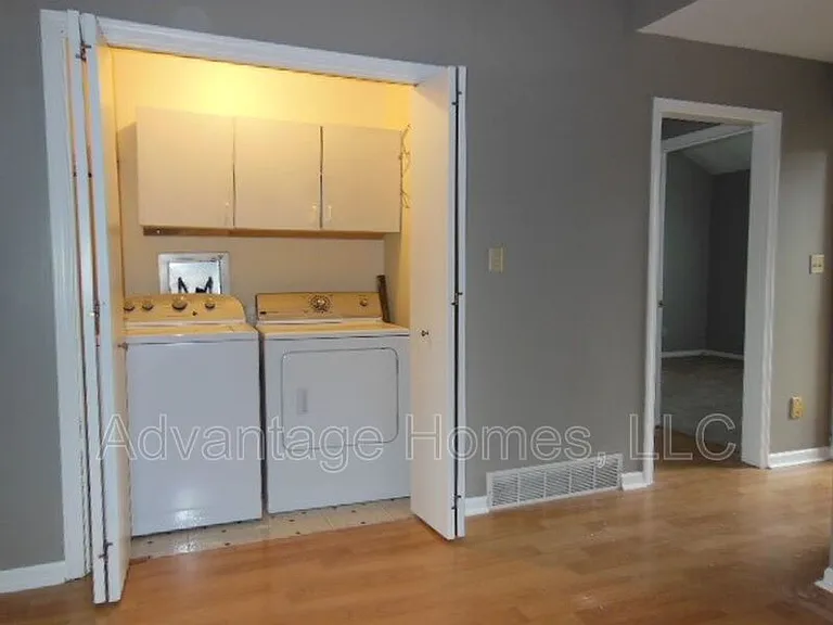 4811 Horton St — Photo 4