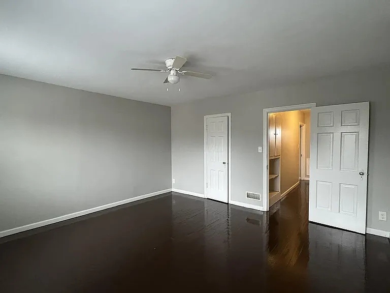 1603 Republic Ave — Photo 6