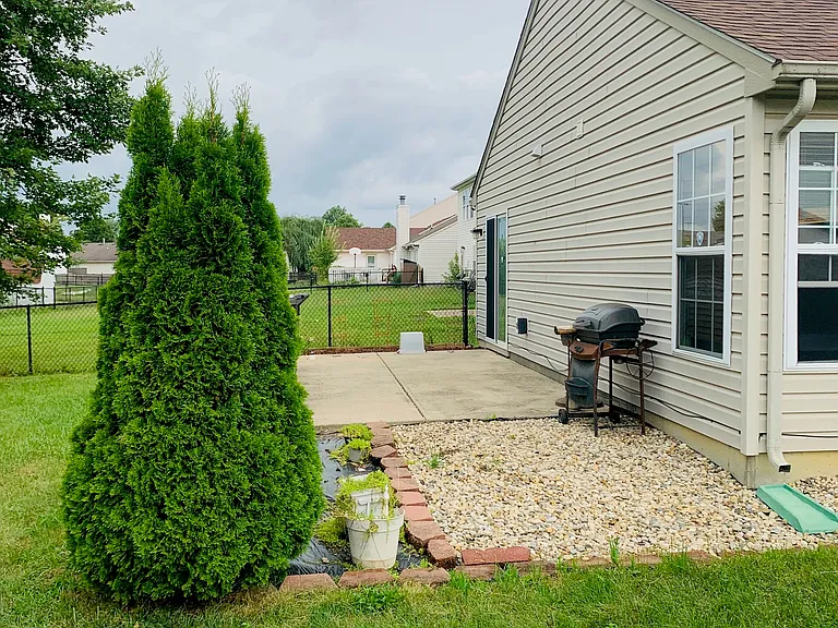 4639 Whitham Ln — Photo 6