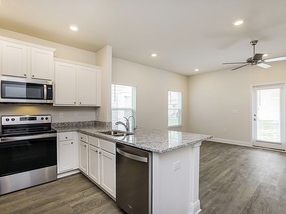 5th image of 1656 Caleigh Ct