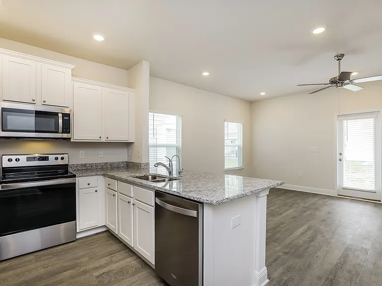 1656 Caleigh Ct — Photo 5