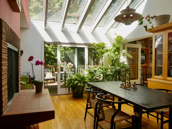 5241 SW Humphrey Blvd, Portland, OR 97221