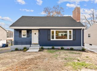 26 Lawncrest Rd, West Haven, CT 06516