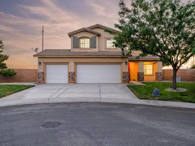 8851 Avoca Ct, Lancaster, CA, 93536