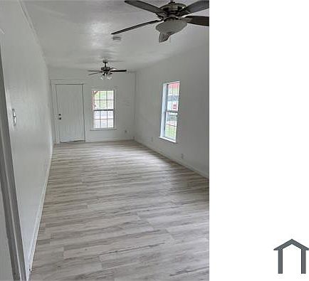 3rd image of 2729 E Commerce St