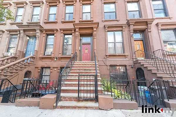 Rented by Link NY Realty | media 42