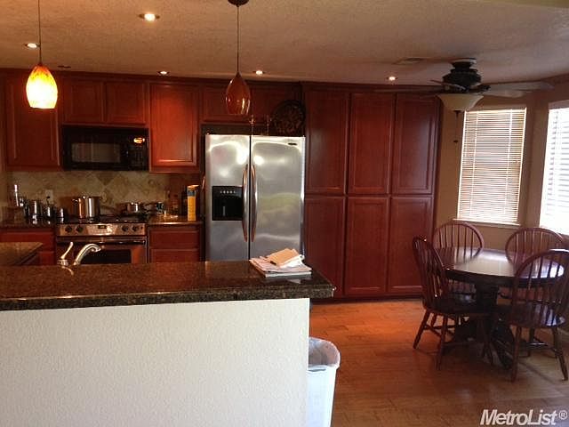 2nd image of 291 Trevor Ave