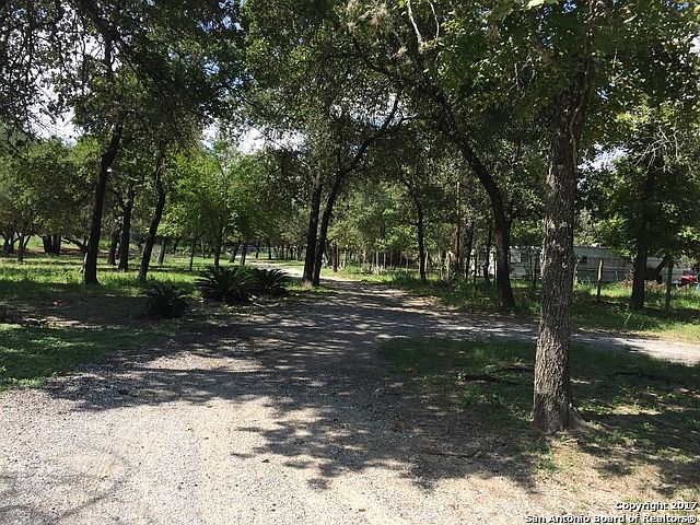 1st image of 527 Big Oak Dr