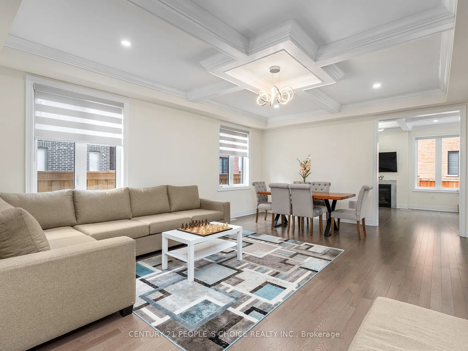 5 bed, $4,200 — Photo 2