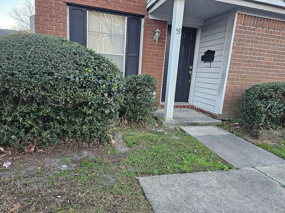 Building Photo - 59 Knollwood Cir
