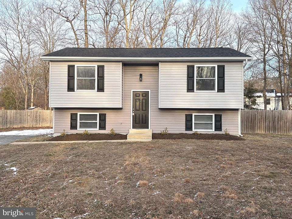 1st image of 12820 Twin Oak Dr