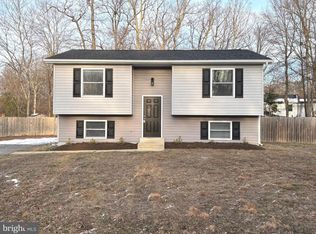 12820 Twin Oak Dr, Waldorf, MD 20601