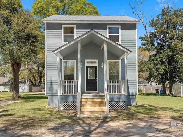 206 W Verbena Ave, Foley, AL 36535