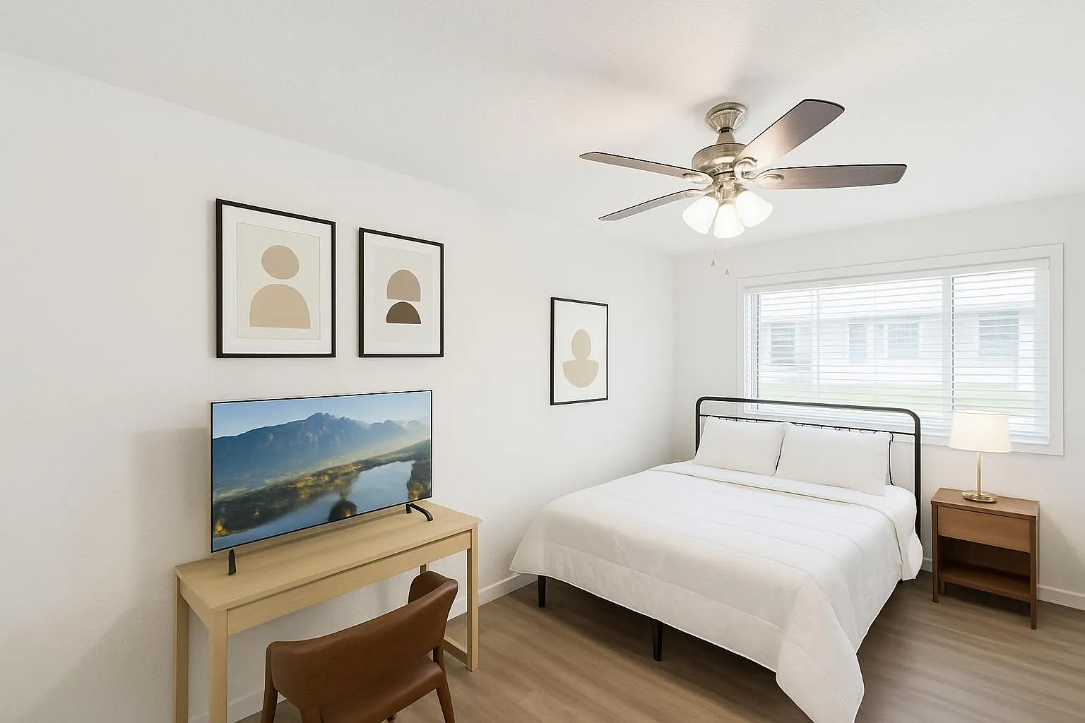 4 bed, 2.0 bath, 2540 sqft, $1,014 — Photo 1
