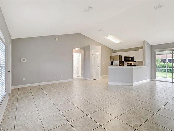 3rd image of 2803 Nadine Ln Unit 1