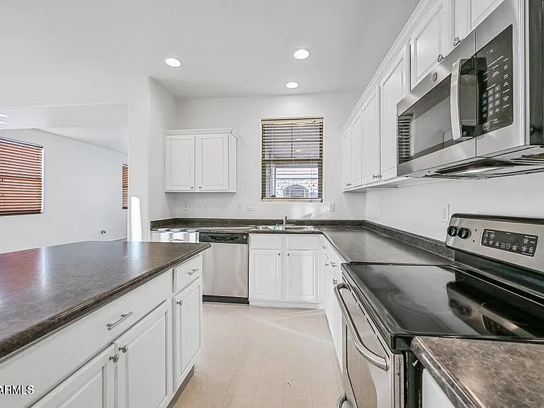 7060 S 7th Ln — Photo 7
