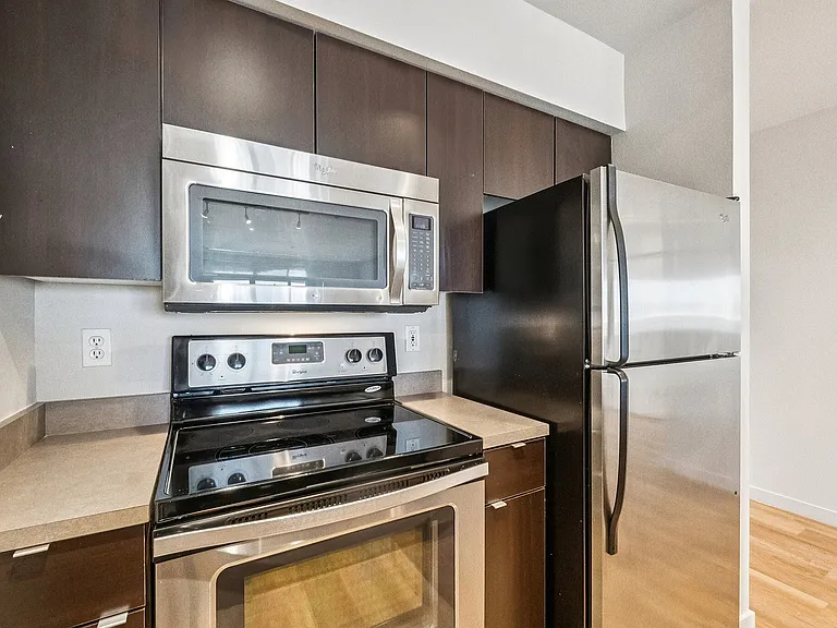 20-web-or-mls-1610 16th Ave unit 31 Seattle-S3112-010