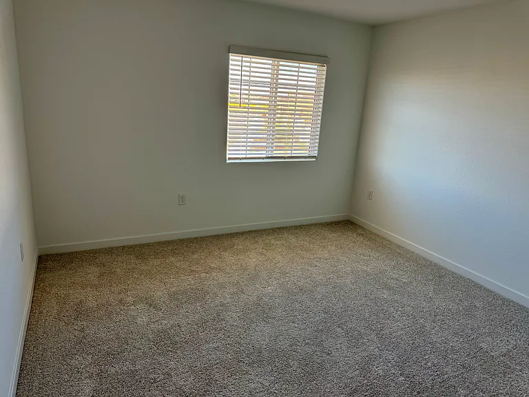 Guest Bedroom 3 (upstairs)