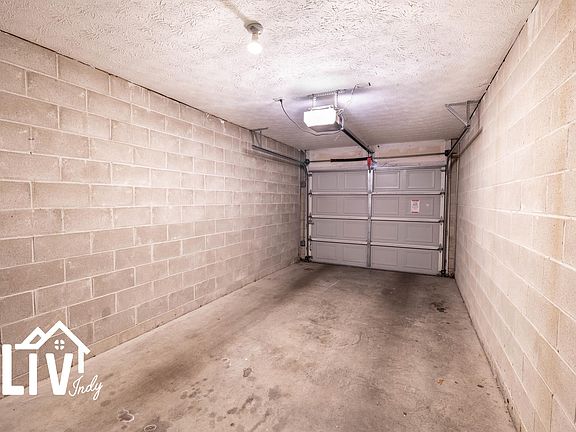 3rd image of 1054 Reserve Way #0
