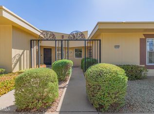 10462 W Palmeras Dr, Sun City, AZ 85373