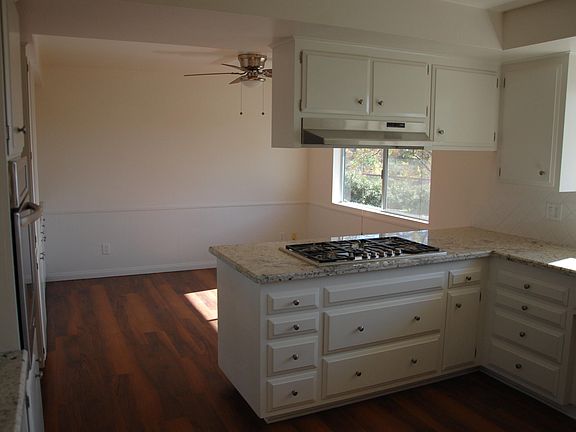 4th image of 54 Tierra Cielo Ln
