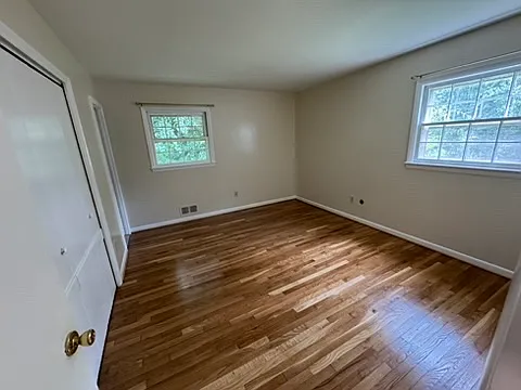 5811 Bucknell Ter — Photo 9