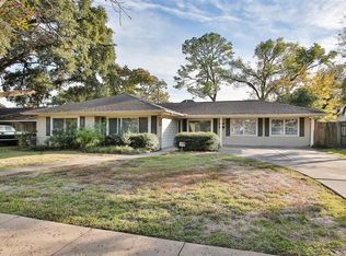 4809 Saxon St, Bellaire, TX 77401