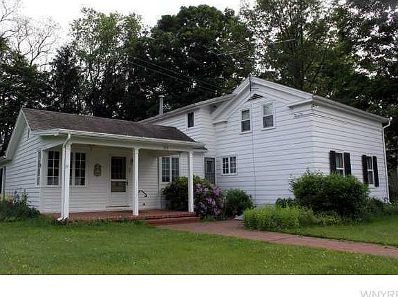 2nd image of 303 Canada St