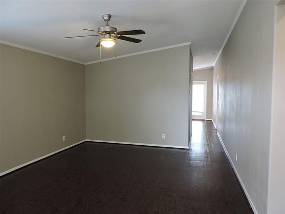 4th image of 10223 Berrybriar Ln