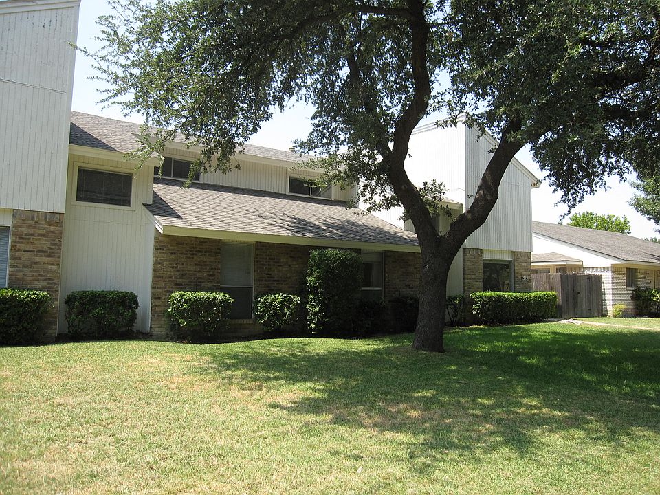 1st image of 512 Towne House Ln