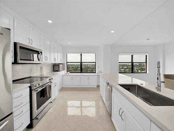 3rd image of 5000 N Ocean Boulevard #1402