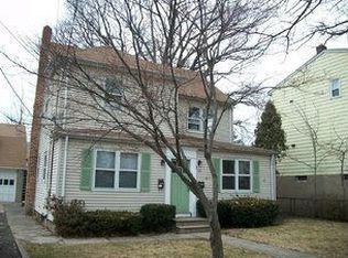 65 Zabriskie St, Haledon, NJ 07508