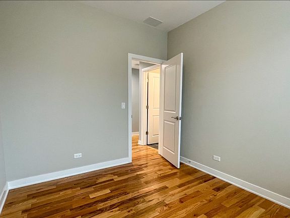 5th image of 4112 W Potomac Ave #1