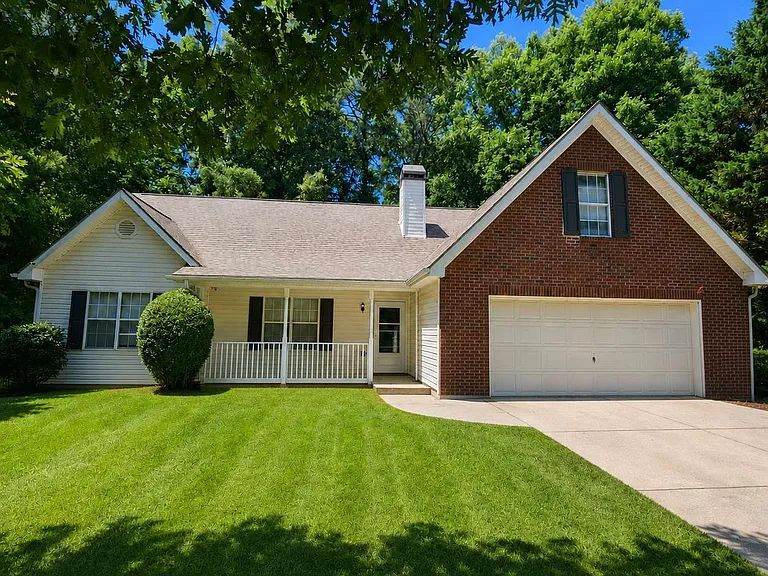 253 Pebble Creek Dr — Photo 1