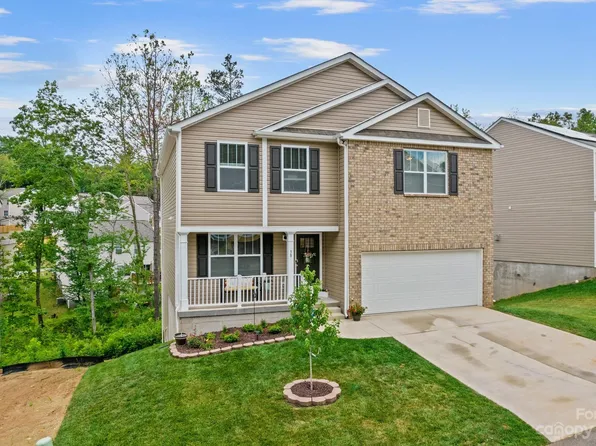 38 Hamrick Dr, Candler, NC 28715