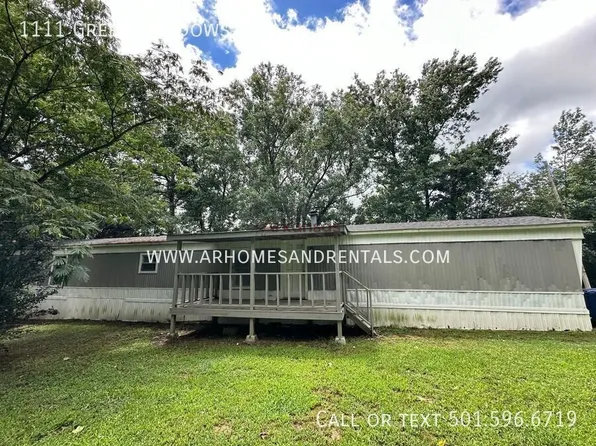 1111 Green Meadows Dr, Beebe, AR 72012